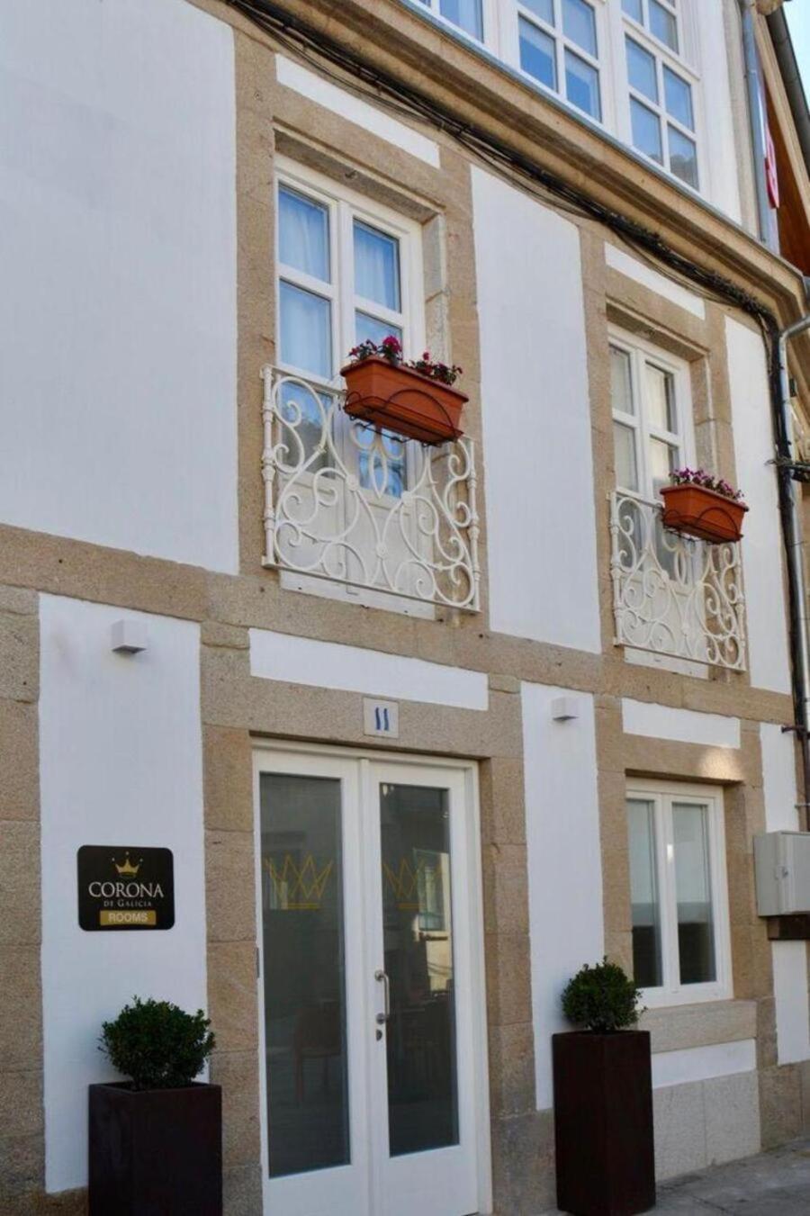 Corona De Galicia Rooms Padrón Екстериор снимка